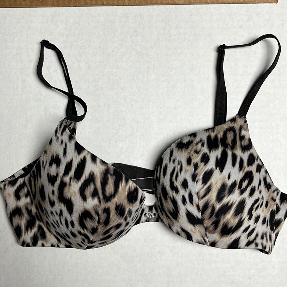 Victoria’s Secret very sexy leopard animal print bra black 34B